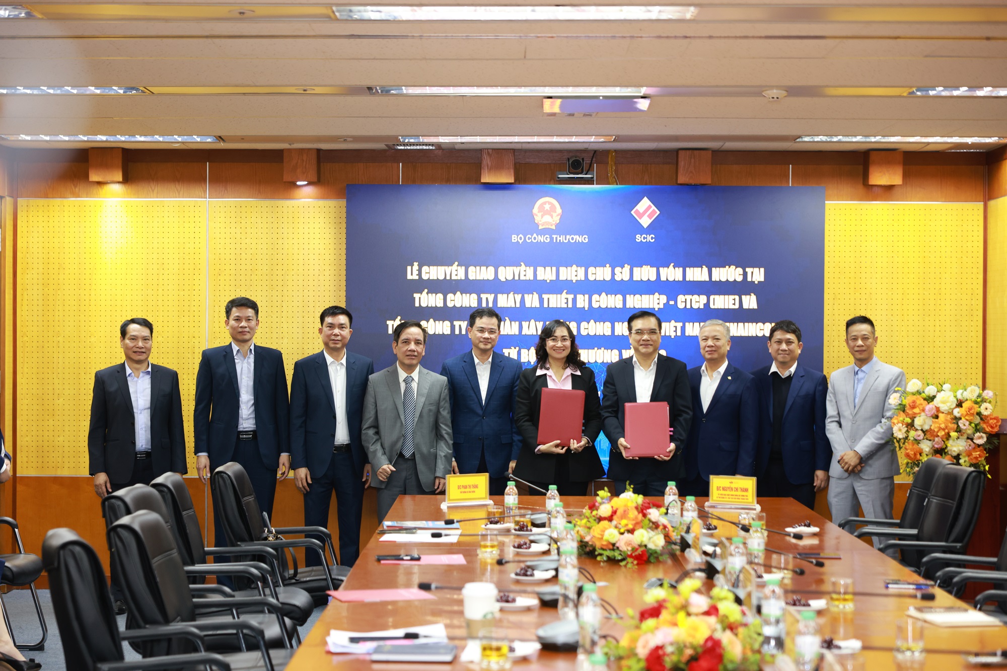 Bộ Công Thương chuyển giao quyền đại diện chủ sở hữu 02 doanh nghiệp về SCIC