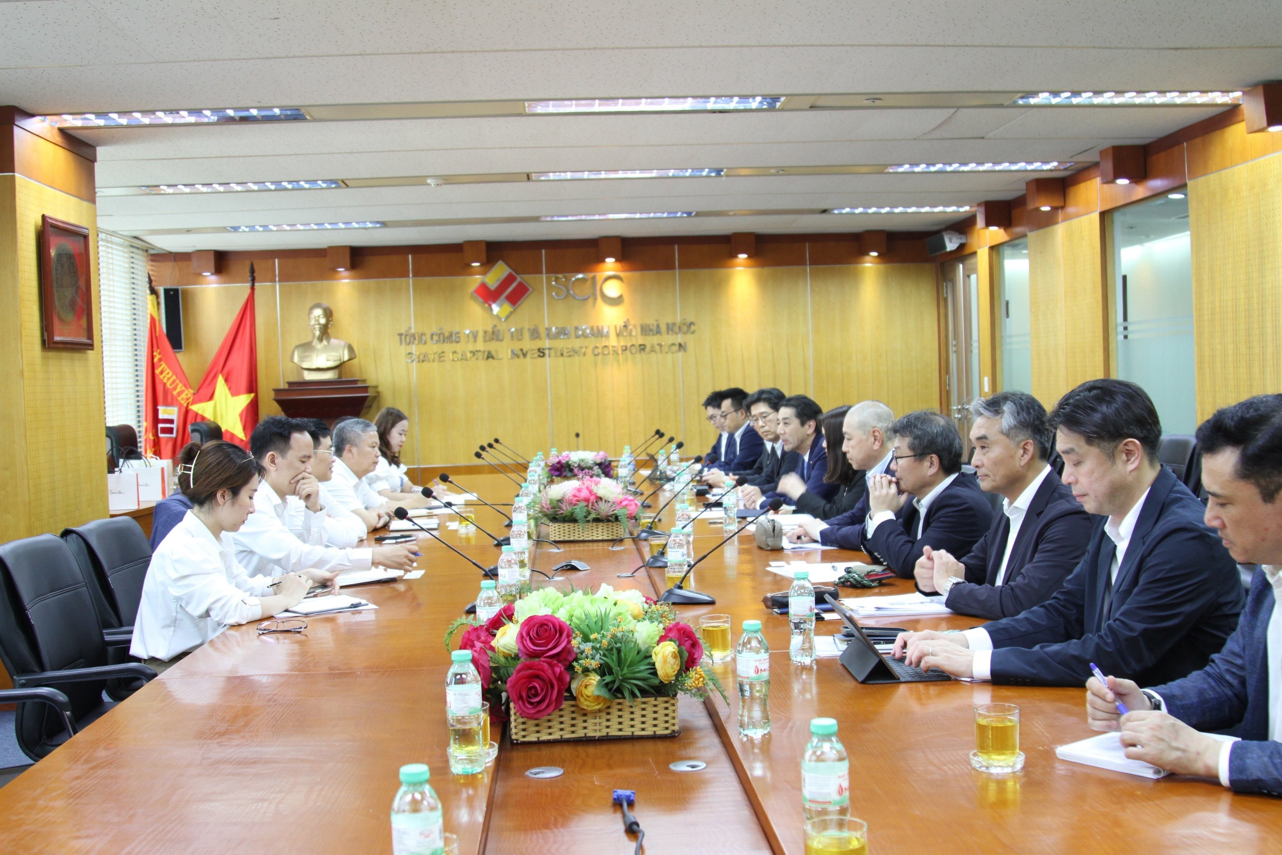 Tổng Giám đốc SCIC ông Nguyễn Quốc Huy tiếp và làm việc với Đoàn công tác của Tập đoàn Itochu